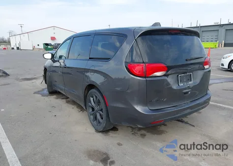 2020 Chrysler Pacifica Touring из США, поврежденный, VIN 2C4RC1FG3LR109958